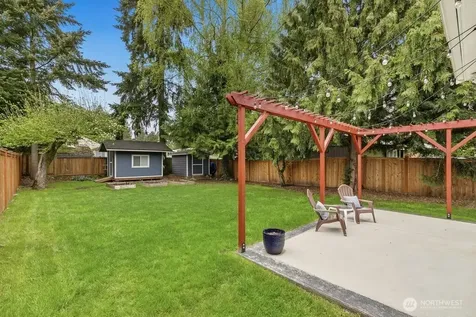 2122 N 128th Street Seattle WA 98133