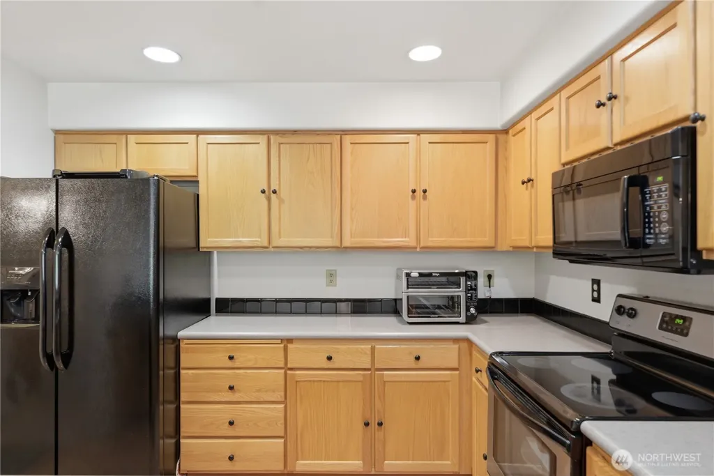 2001 120th Place SE Everett WA 98208