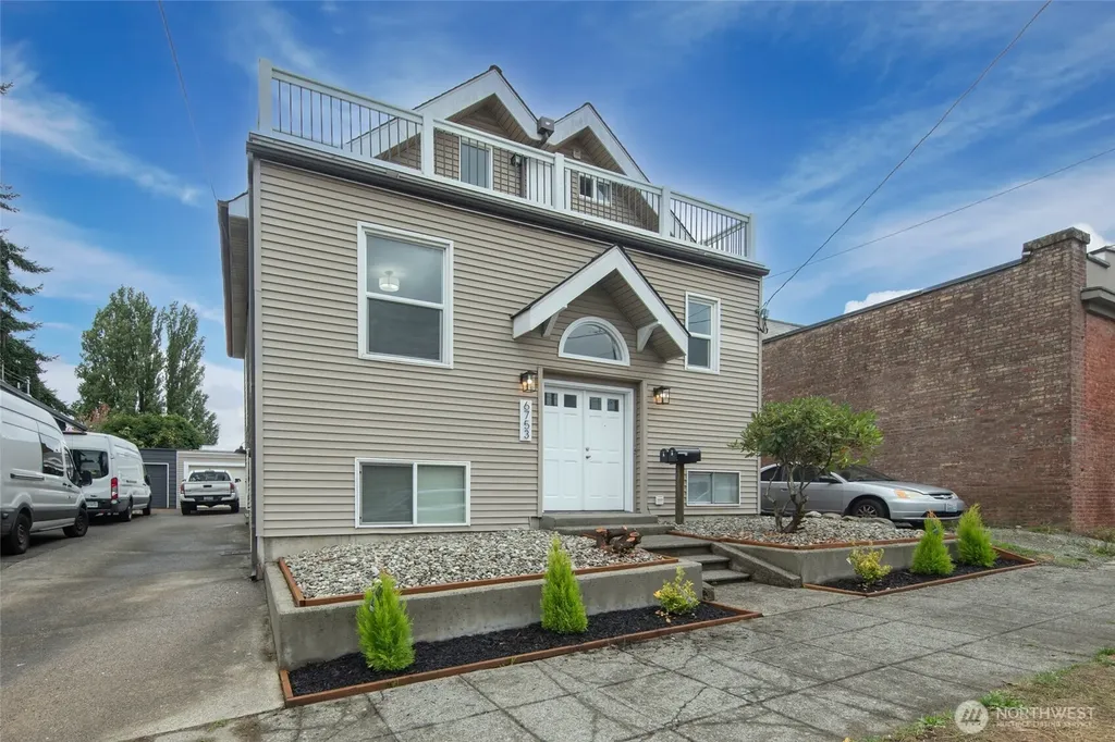 6753 14th Avenue NW Seattle WA 98117