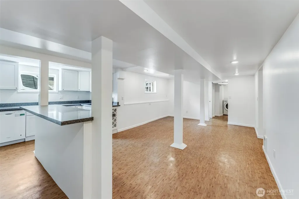 6753 14th Avenue NW Seattle WA 98117