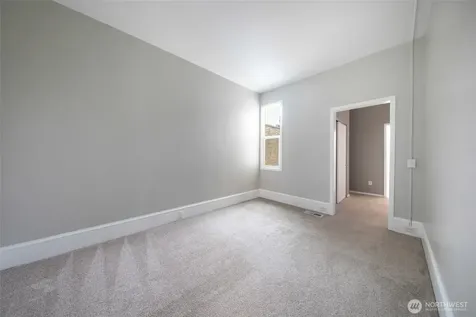 6753 14th Avenue NW Seattle WA 98117