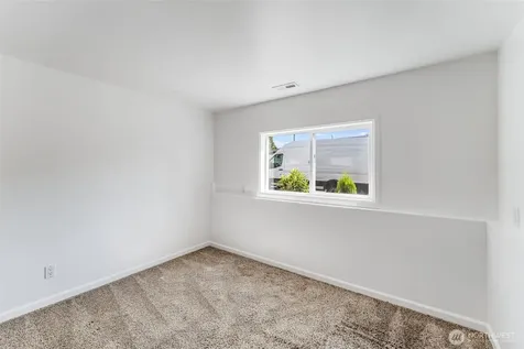 6753 14th Avenue NW Seattle WA 98117
