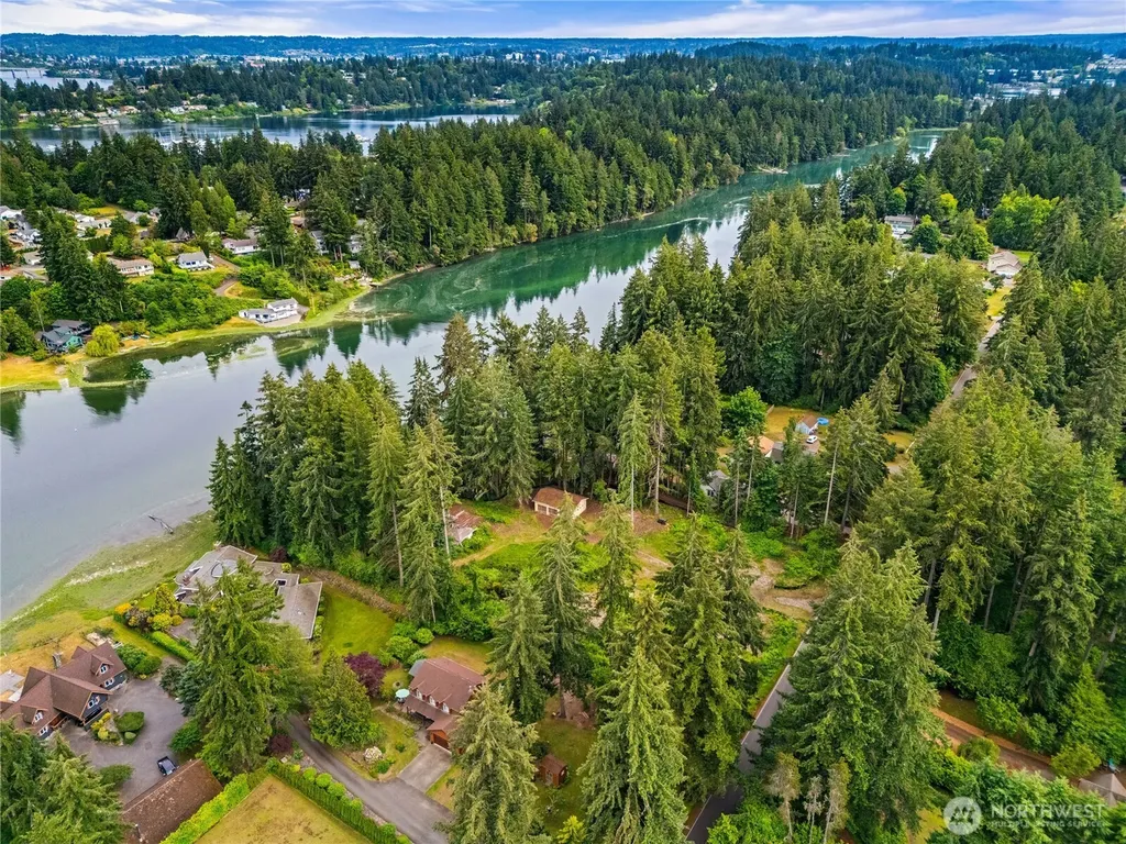 2774 Marine Drive Bremerton WA 98312