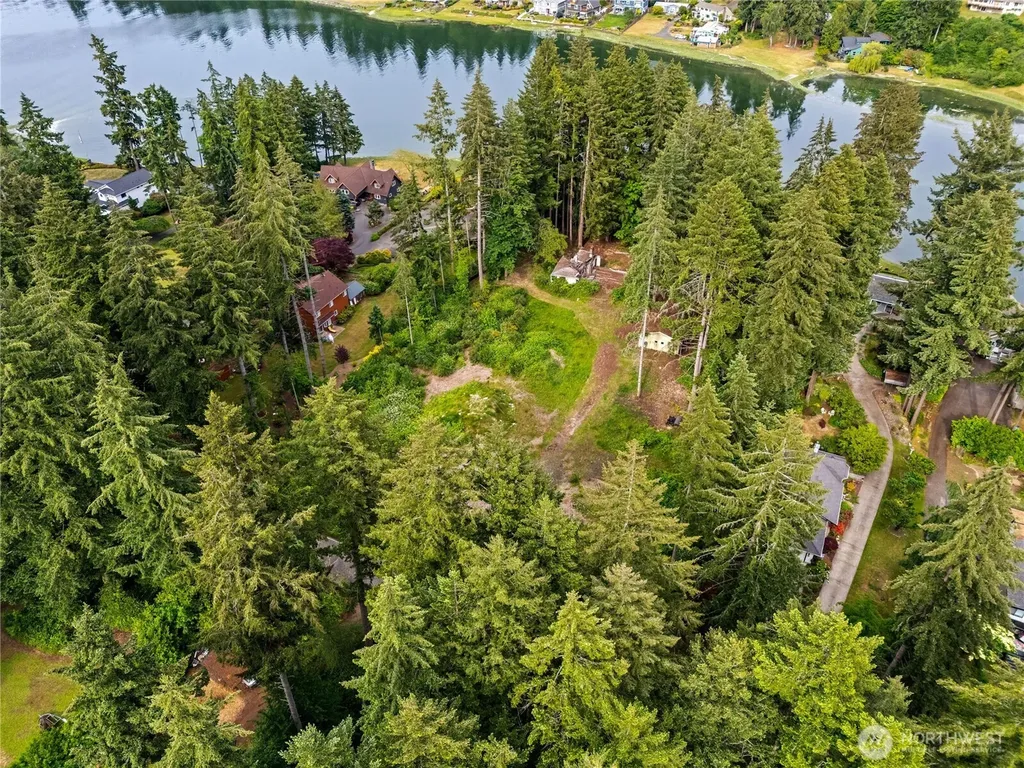 2774 Marine Drive Bremerton WA 98312