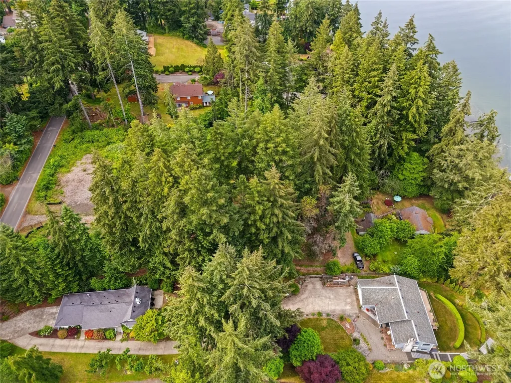 2774 Marine Drive Bremerton WA 98312