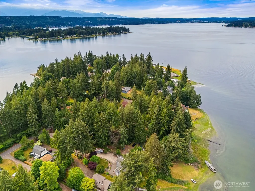 2774 Marine Drive Bremerton WA 98312