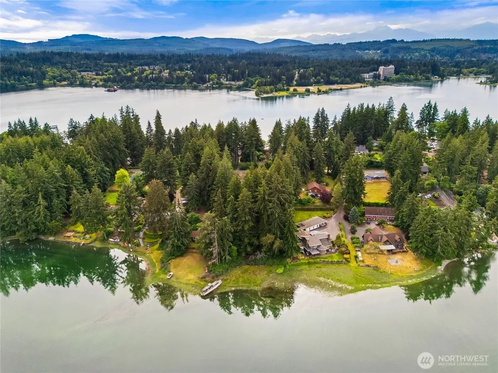 2774 Marine Drive Bremerton WA 98312