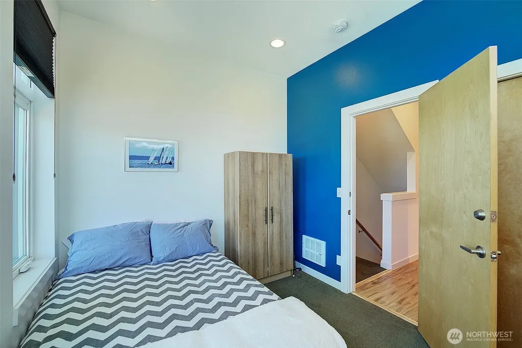 3444 California Avenue SW Seattle WA 98116