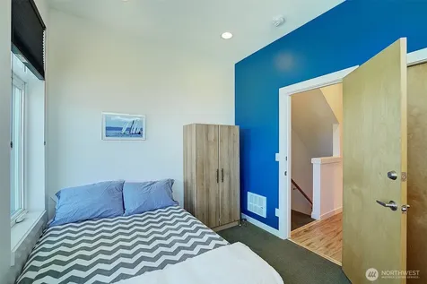3444 California Avenue SW Seattle WA 98116