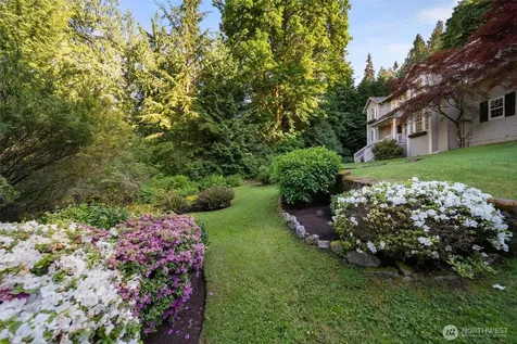 5791 Wimsey Lane NE Bainbridge Island WA 98110