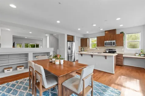 15720 Manor Way Lynnwood WA 98087