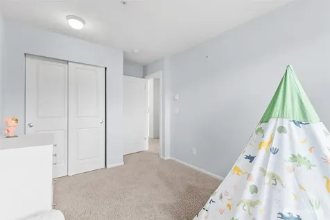 15720 Manor Way Lynnwood WA 98087