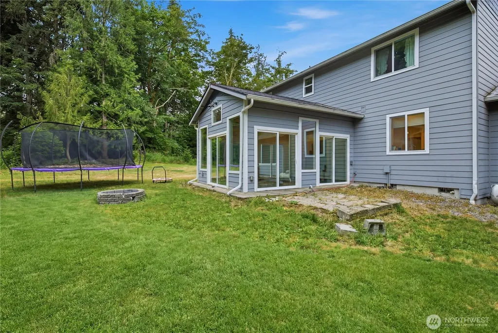 8705 72nd Avenue E Puyallup WA 98371