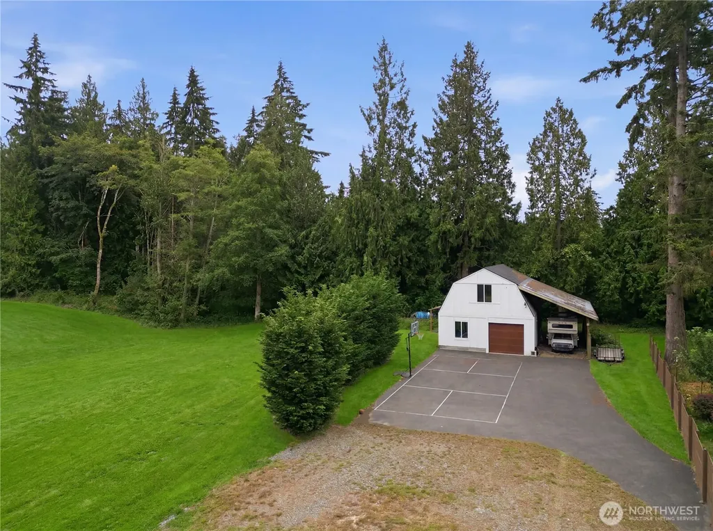 8705 72nd Avenue E Puyallup WA 98371