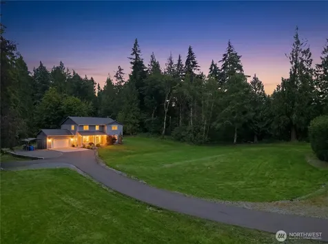 8705 72nd Avenue E Puyallup WA 98371