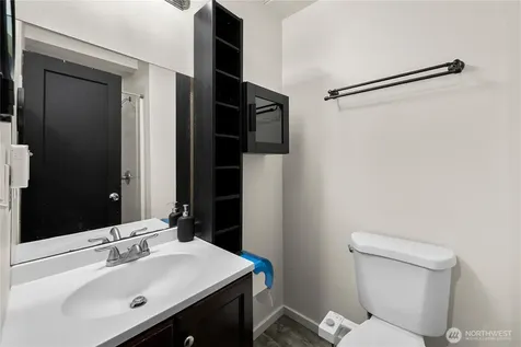 12027 10th Avenue S Seattle WA 98168
