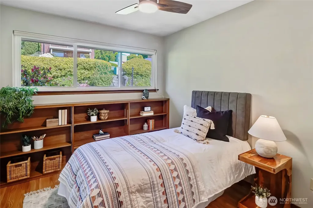 7571 45th Avenue SW Seattle WA 98136