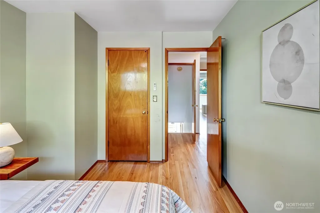 7571 45th Avenue SW Seattle WA 98136