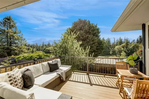 7571 45th Avenue SW Seattle WA 98136
