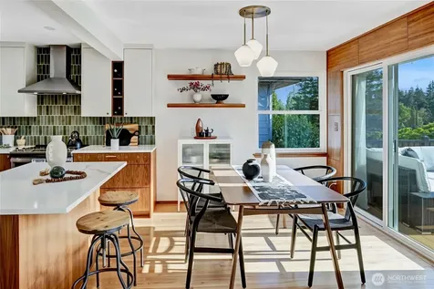 7571 45th Avenue SW Seattle WA 98136