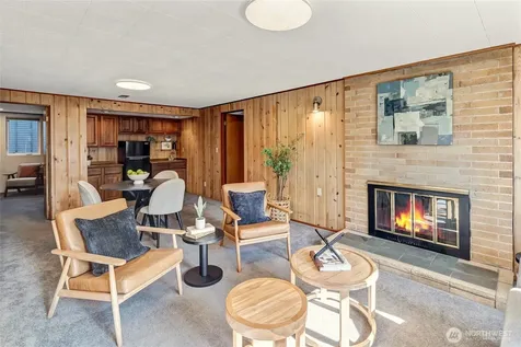 7571 45th Avenue SW Seattle WA 98136