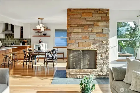 7571 45th Avenue SW Seattle WA 98136