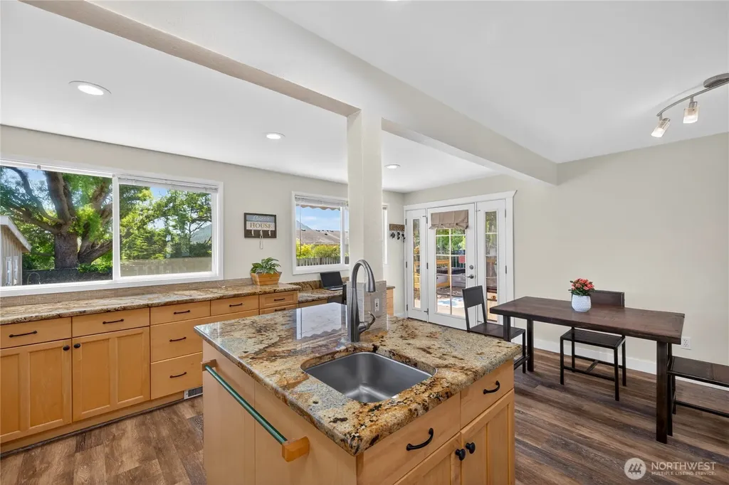 5503 Kingsway Anacortes WA 98221