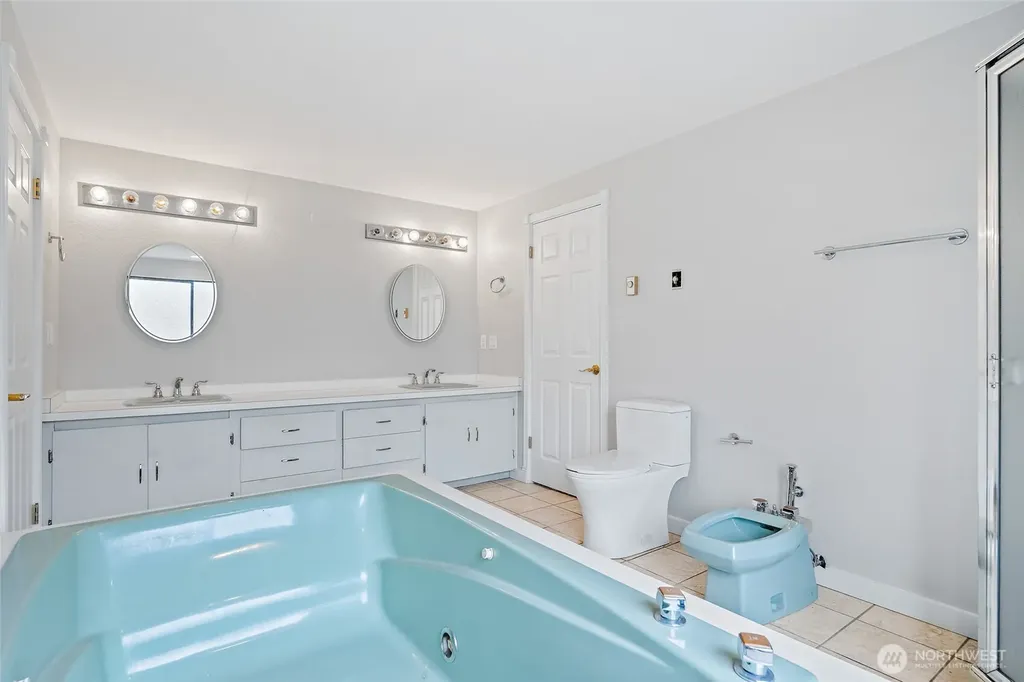 4404 230th Place SW Mountlake Terrace WA 98043