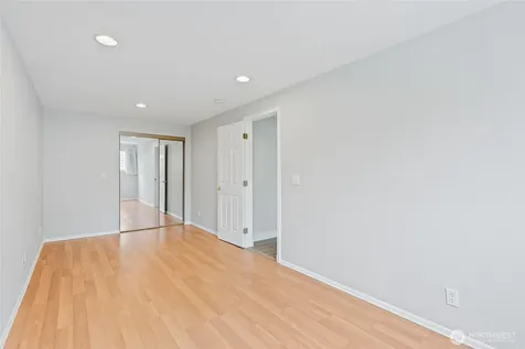 4404 230th Place SW Mountlake Terrace WA 98043