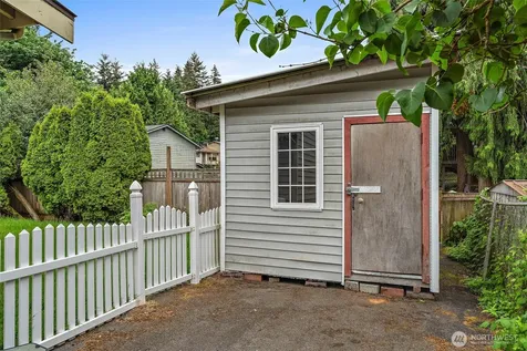 4404 230th Place SW Mountlake Terrace WA 98043