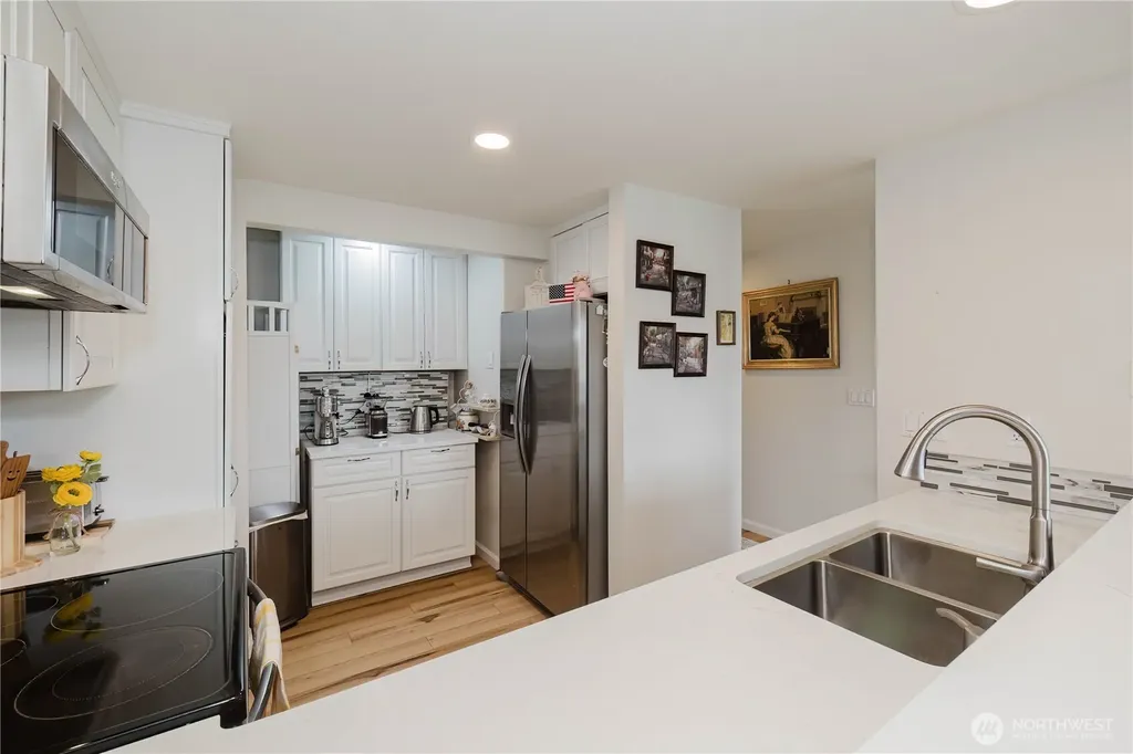 1760 W Sunn Fjord Lane Bremerton WA 98312
