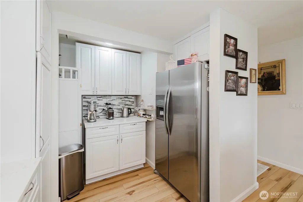 1760 W Sunn Fjord Lane Bremerton WA 98312