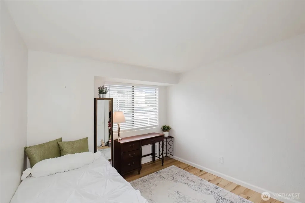 1760 W Sunn Fjord Lane Bremerton WA 98312