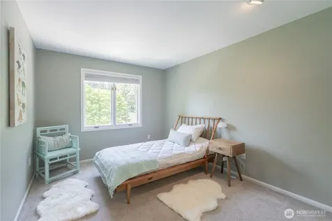 21835 NE 104th Place Redmond WA 98053
