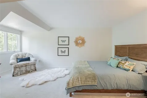 21835 NE 104th Place Redmond WA 98053