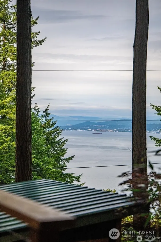 1059 Island Drive Lummi Island WA 98262