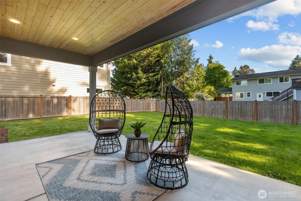 4810 216th Court SW Mountlake Terrace WA 98043