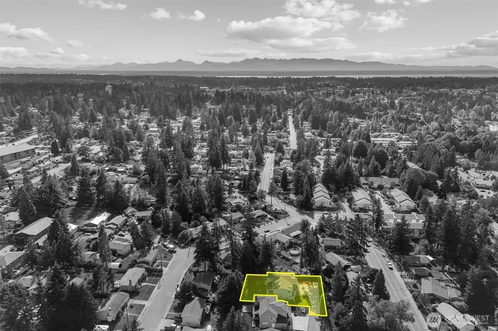 4810 216th Court SW Mountlake Terrace WA 98043