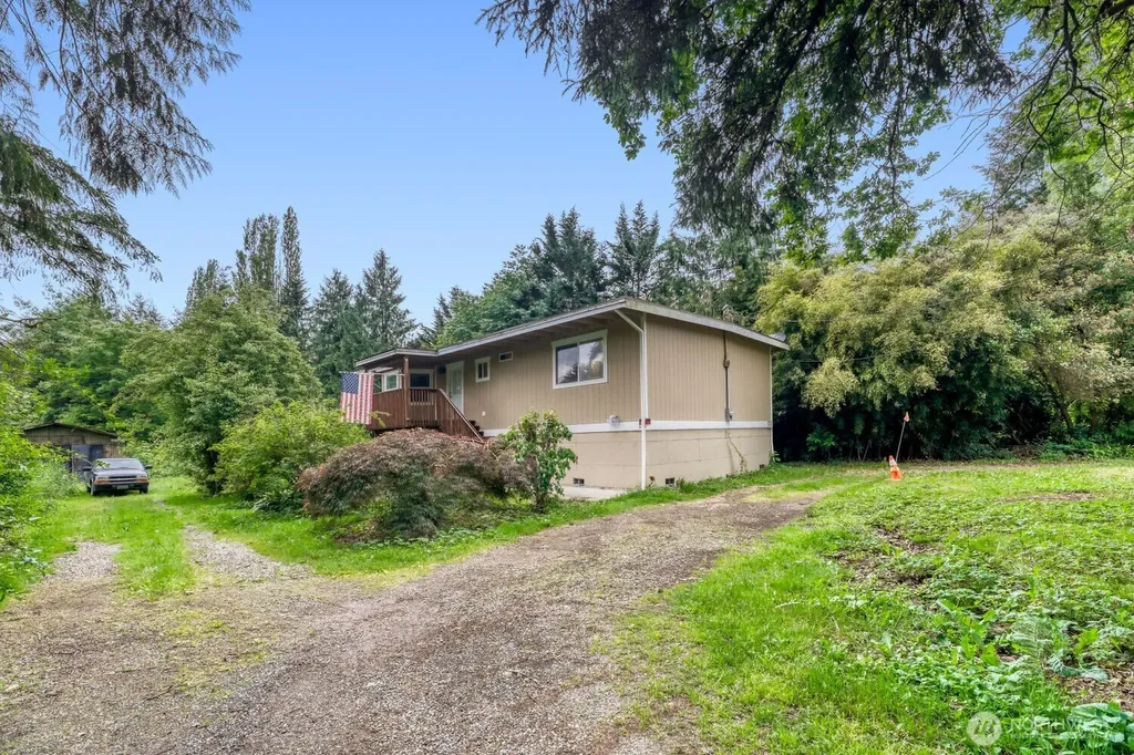 5703 318th Avenue NE Carnation WA 98014