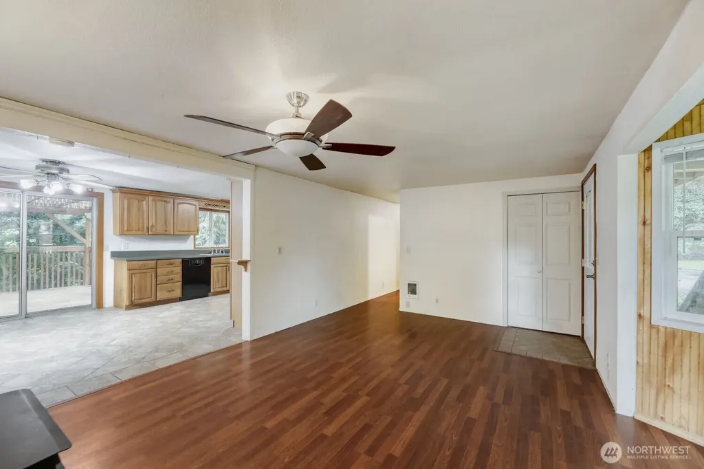5703 318th Avenue NE Carnation WA 98014