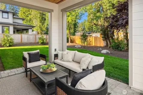 416 155th Avenue SE Bellevue WA 98007
