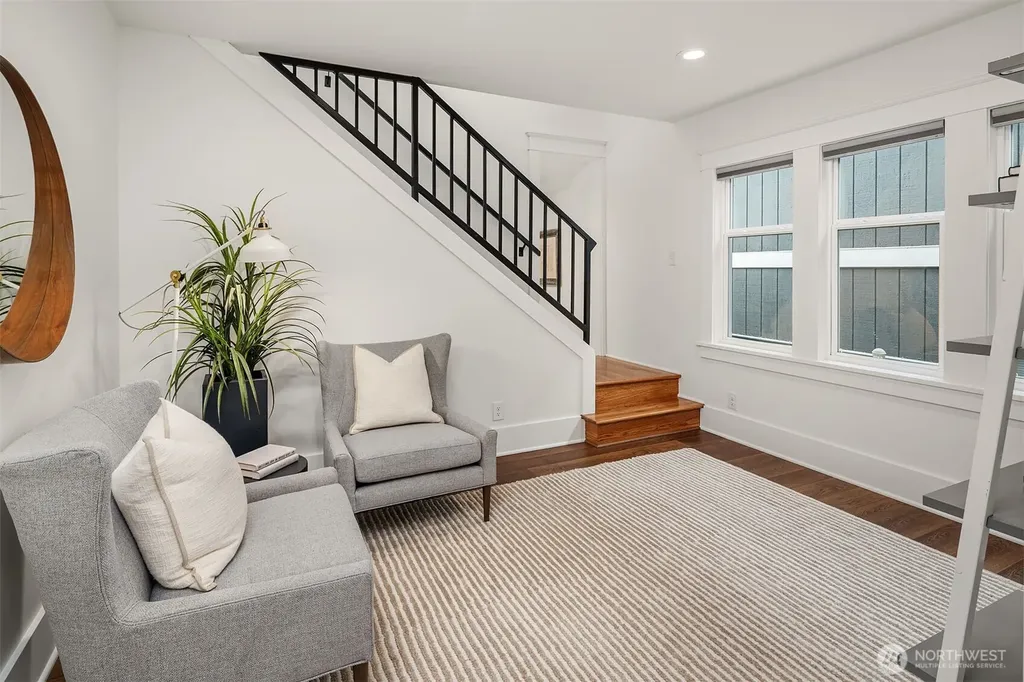 519 27th Avenue Seattle WA 98122