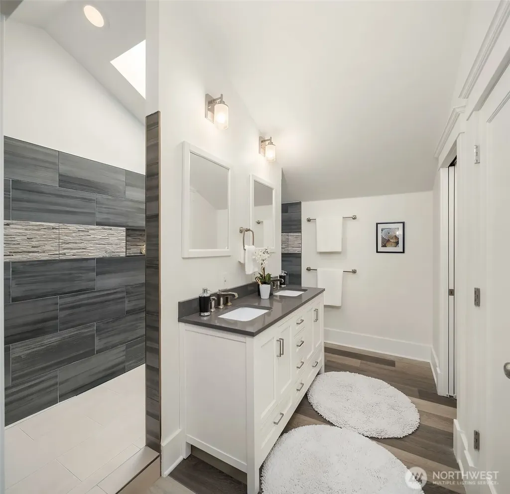 519 27th Avenue Seattle WA 98122