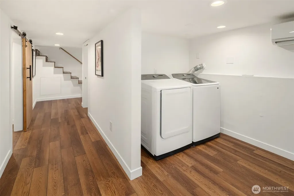 519 27th Avenue Seattle WA 98122