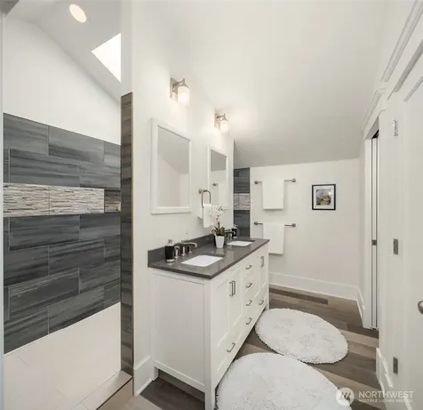 519 27th Avenue Seattle WA 98122