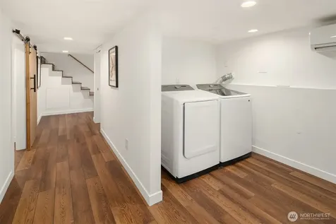 519 27th Avenue Seattle WA 98122