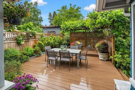519 27th Avenue Seattle WA 98122