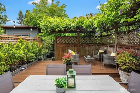 519 27th Avenue Seattle WA 98122
