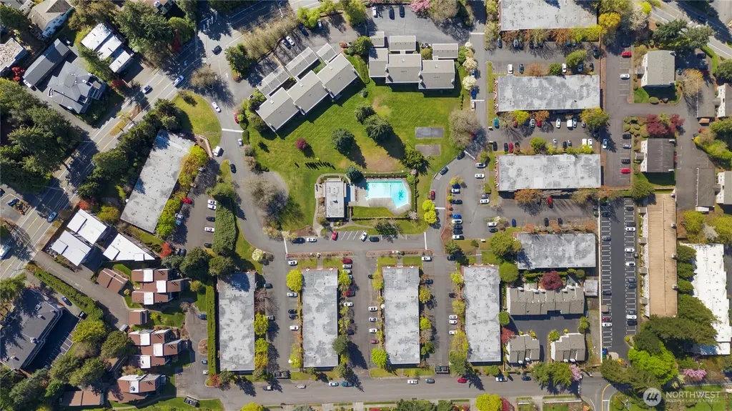 11008 NE 68th Street Kirkland WA 98033