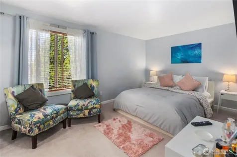 11008 NE 68th Street Kirkland WA 98033